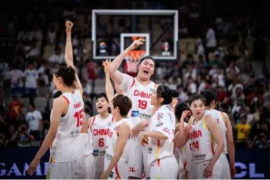 继续加油，中国女篮今晚战胜捷克即可晋级世界杯正赛