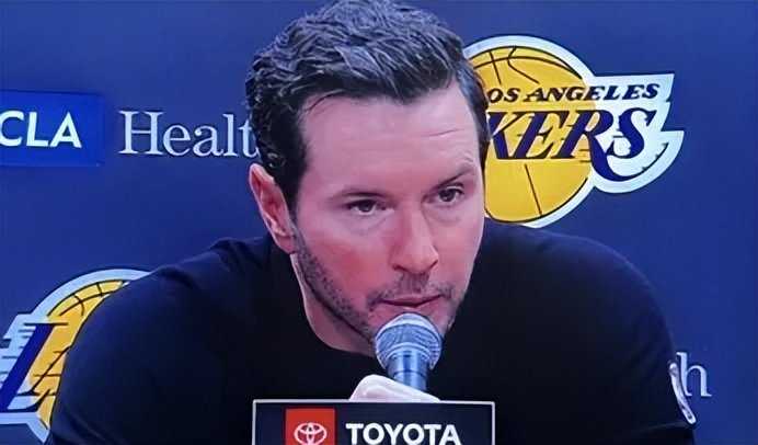 胜步行者采访！雷迪克赞2将+谈后续轮换计划，海斯点名吃饼态度！