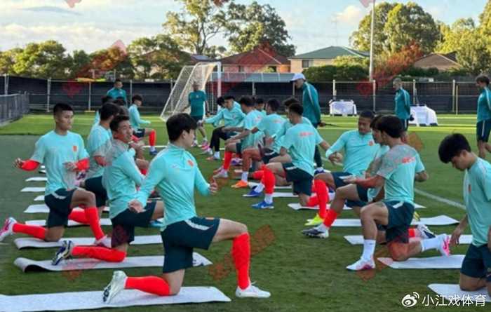 曼联神锋无缘对阵国足，2人被补招入队，范志毅女婿入选原因曝光